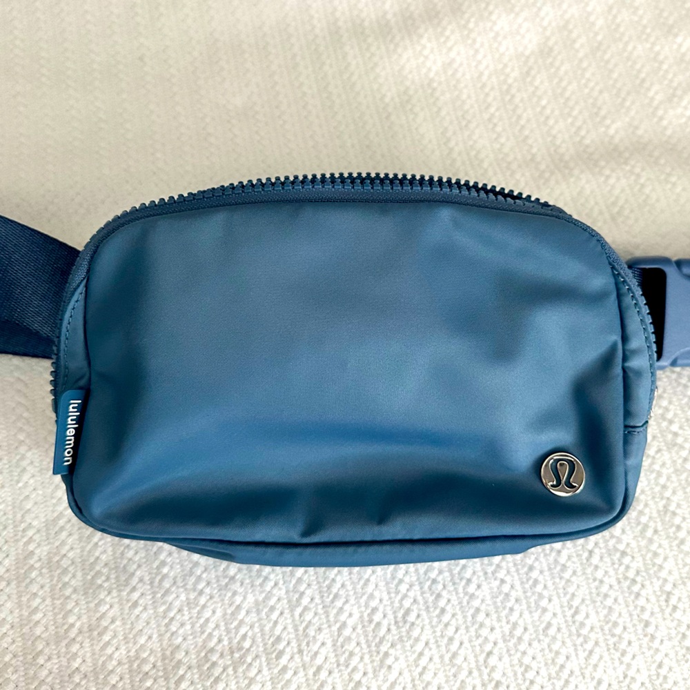 Lululemon Belt Bag- size 1L